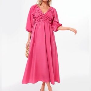 Hyacinth House Fushia ruched v-neck dress